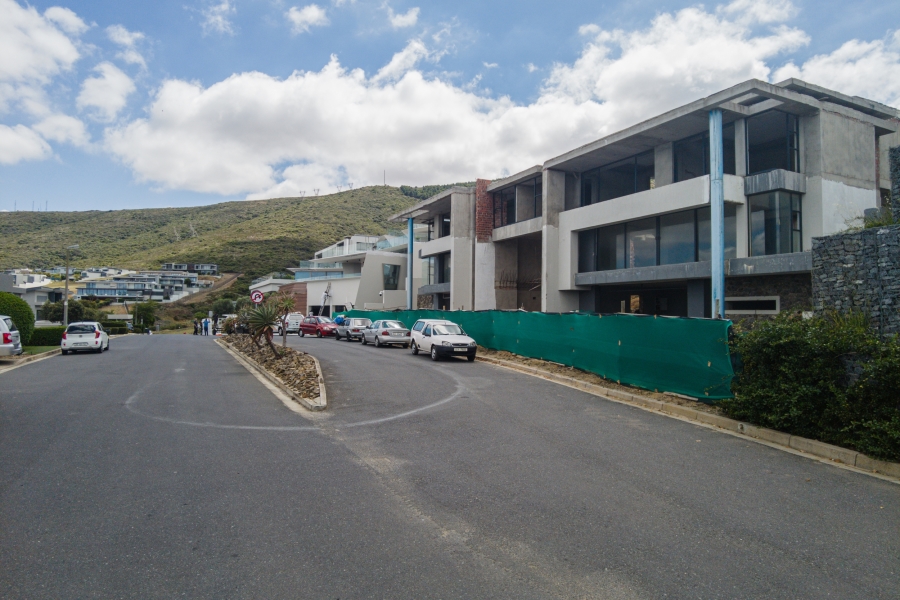 6 Bedroom Property for Sale in Baronetcy Estate Western Cape